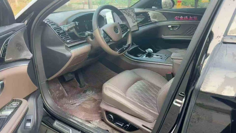 张家界23年比亚迪汉DM4