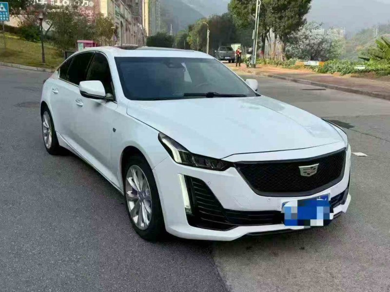 三明23年凯迪拉克CT52