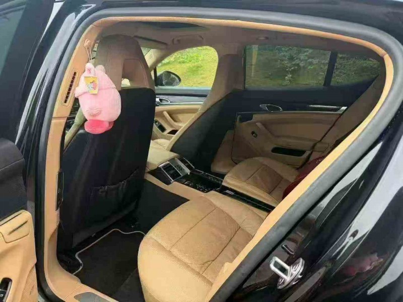 南平13年保时捷帕拉梅拉6