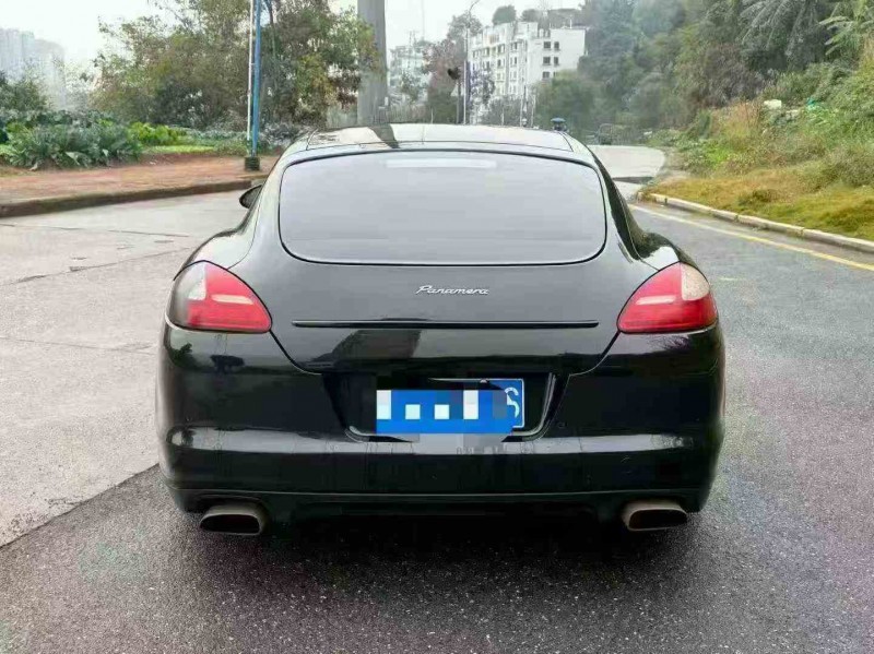 南平13年保时捷帕拉梅拉9