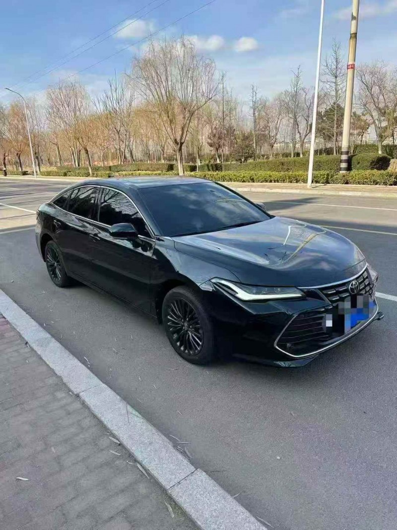 潍坊23年丰田亚洲龙2