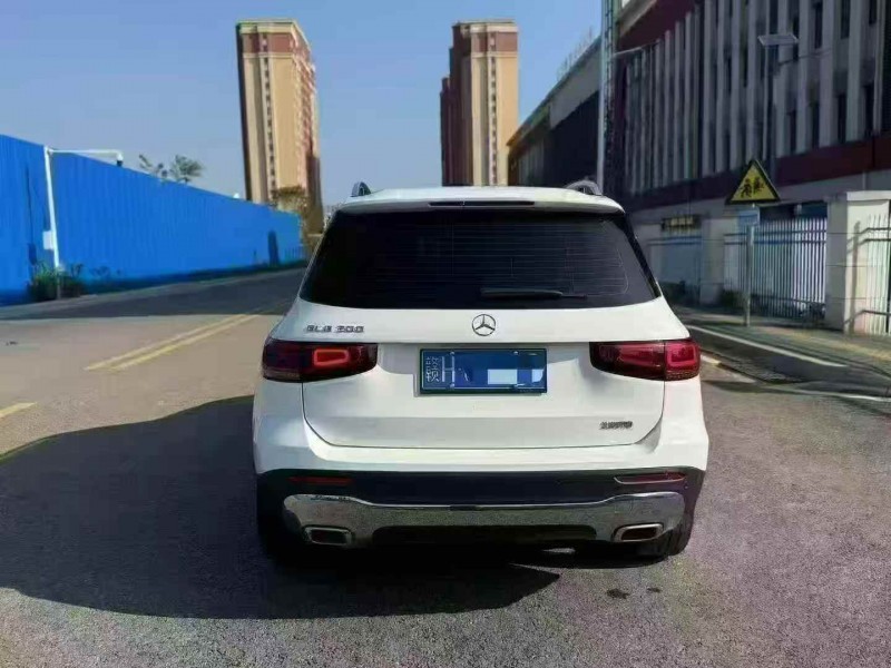 萍乡23年奔驰GLB9