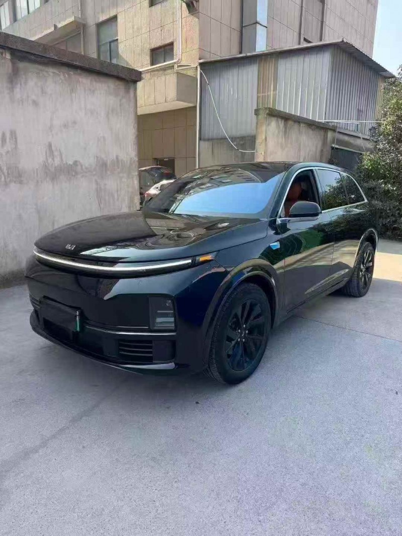 金华23年理想L72