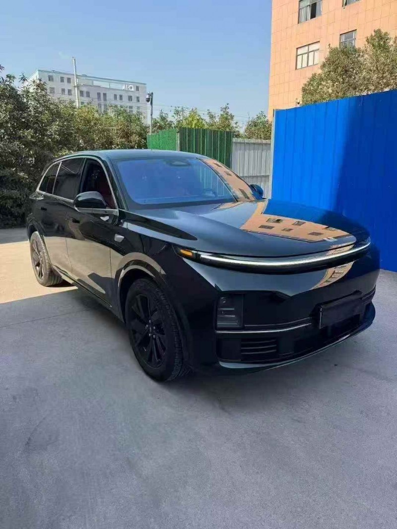 金华23年理想L73