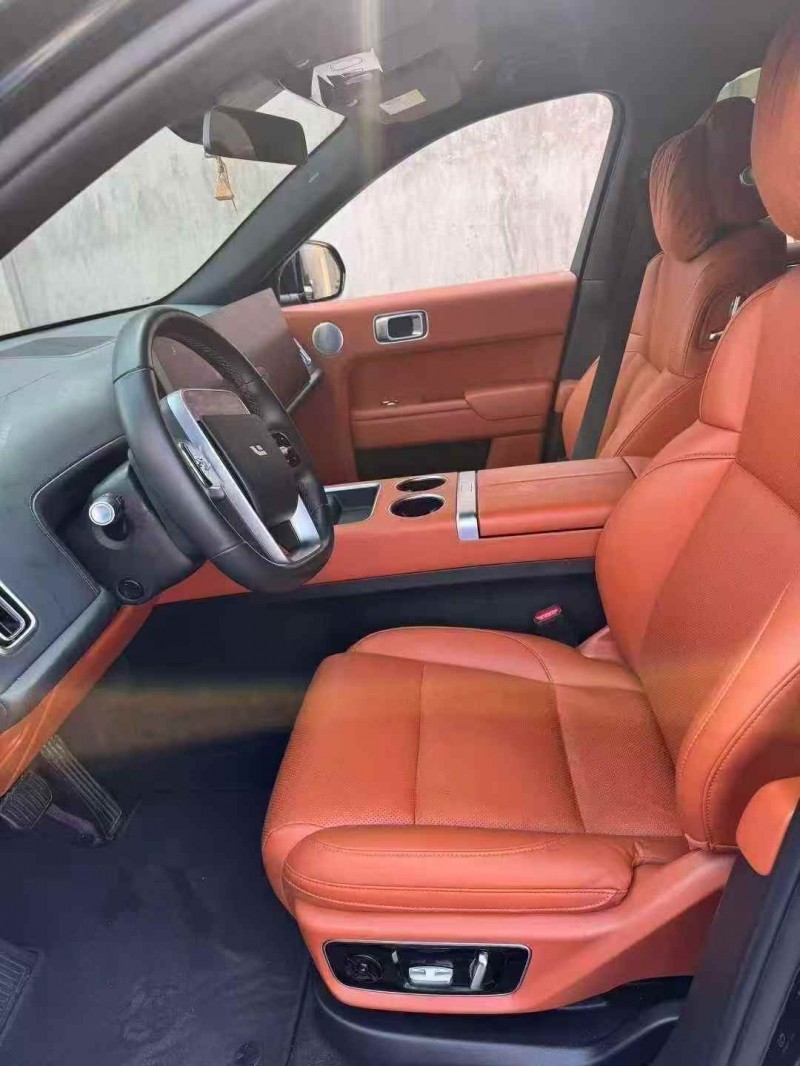 金华23年理想L76