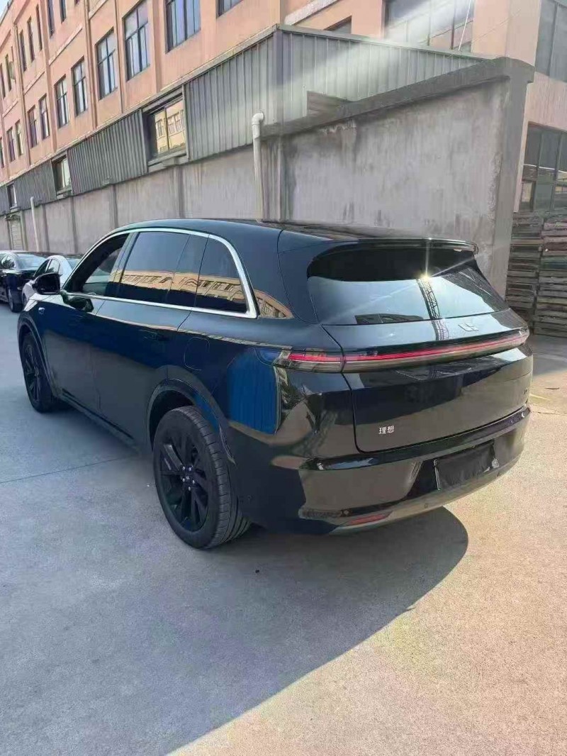 金华23年理想L78