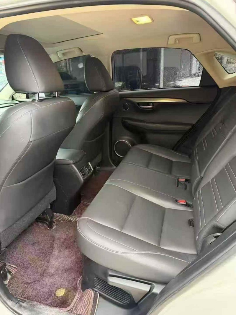 常德16年雷克萨斯NX5