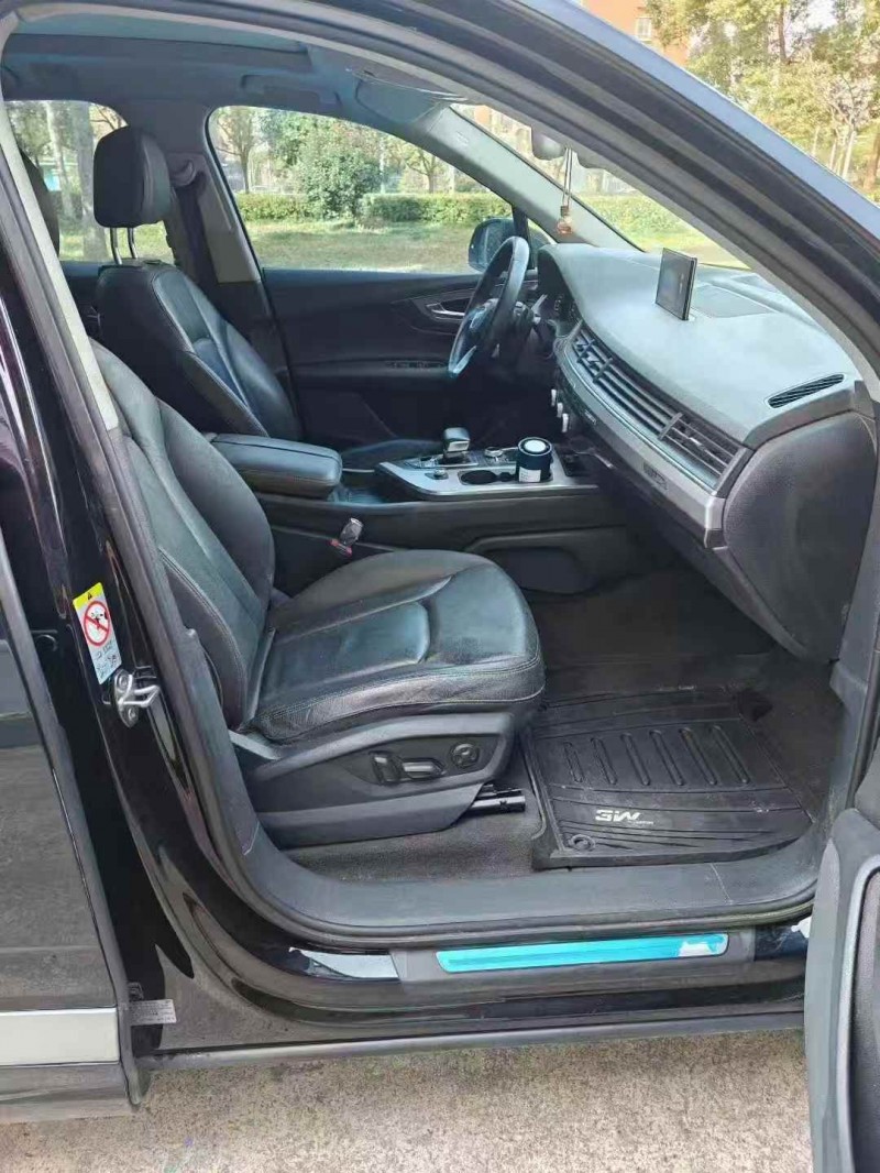 连云港16年奥迪Q75