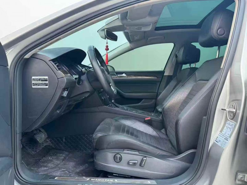 新乡17年大众迈腾4