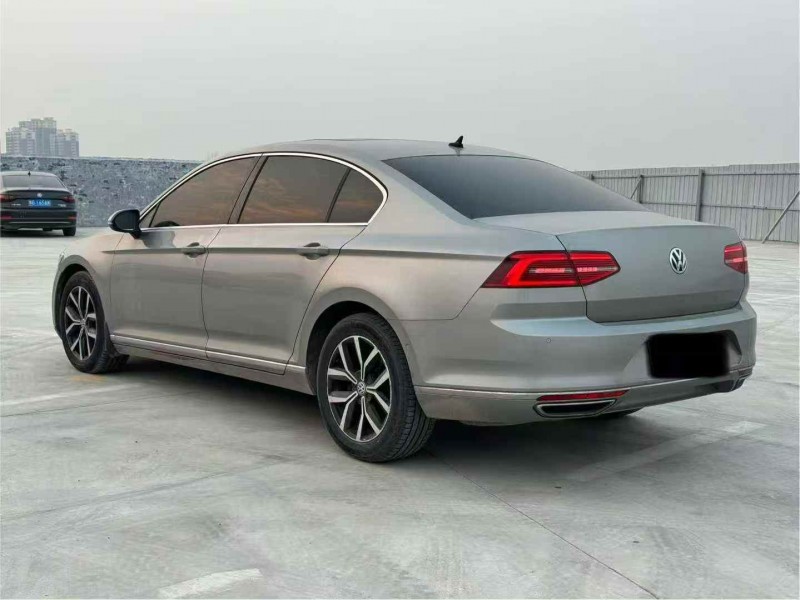 新乡17年大众迈腾8