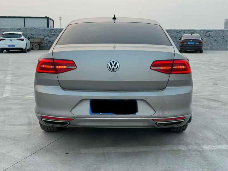 新乡17年大众迈腾9