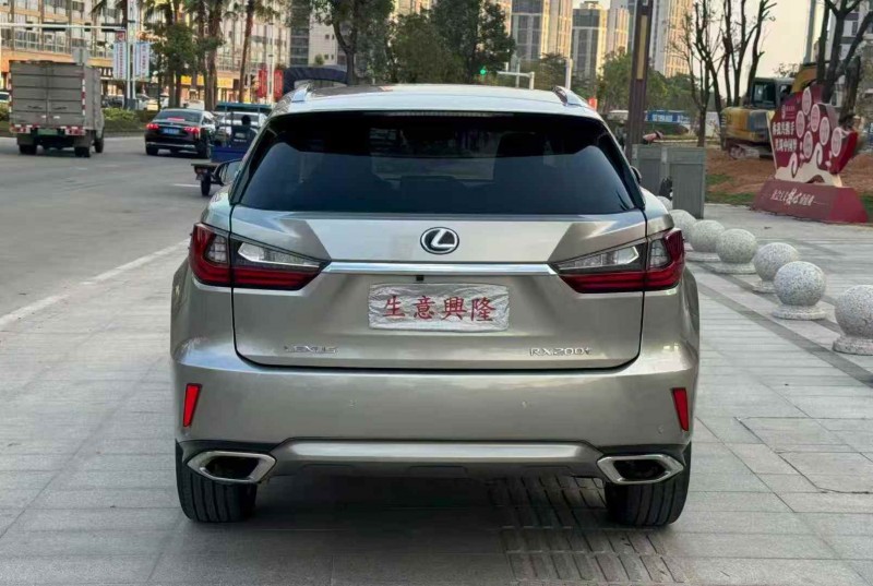 江门17年雷克萨斯RX9