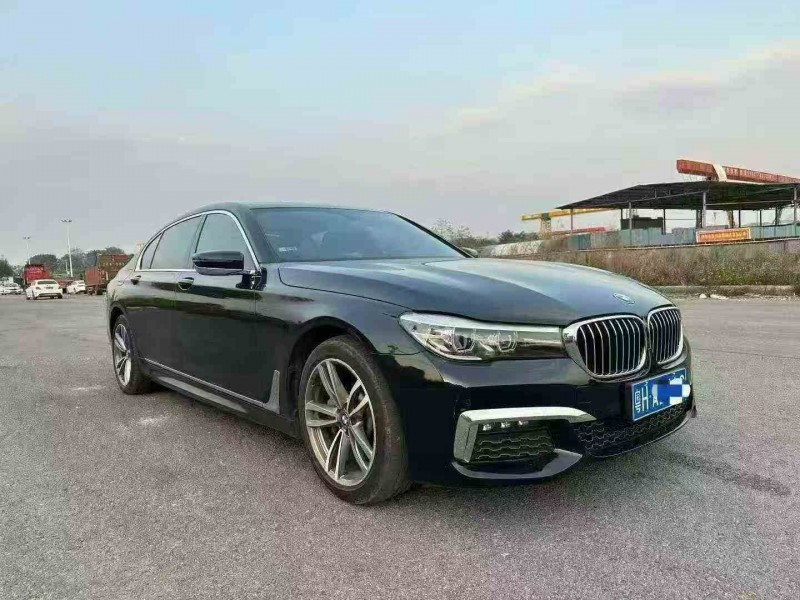 钦州19年宝马7系2