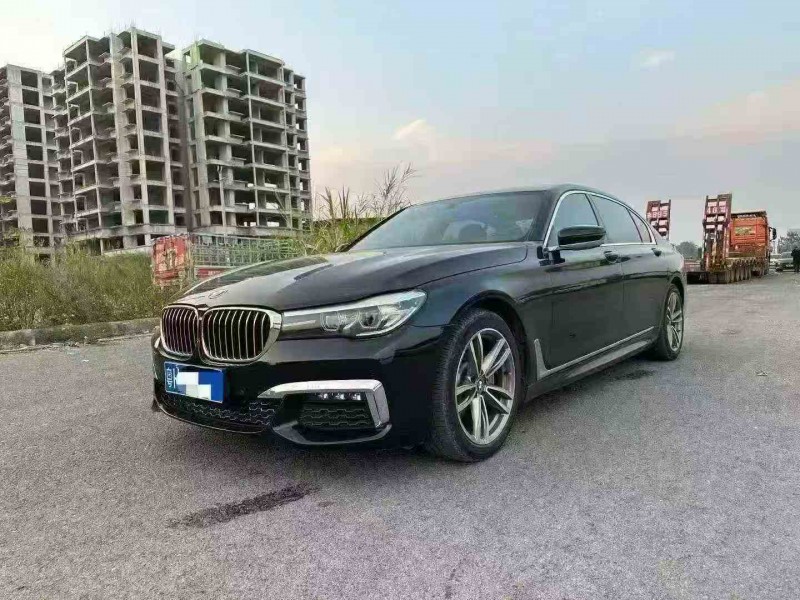 钦州19年宝马7系3