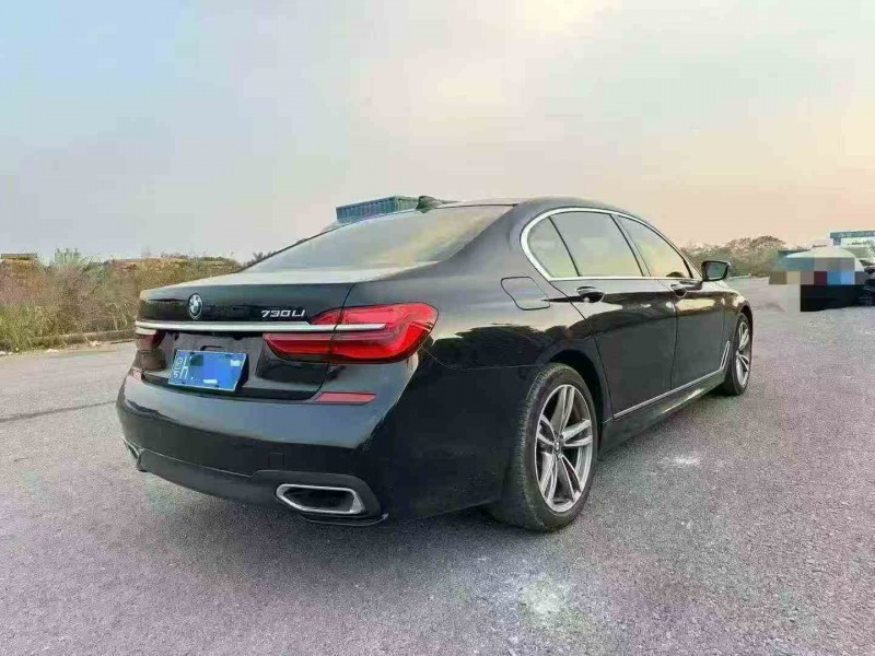 钦州19年宝马7系7