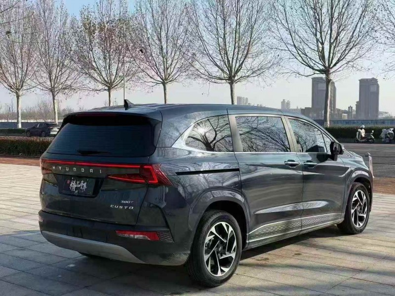 东营24年现代库斯图7