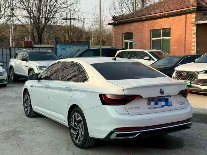 淄博22年大众速腾8