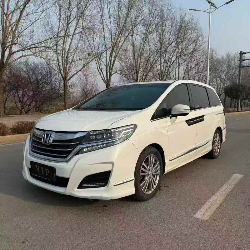 济宁18年本田艾力绅3