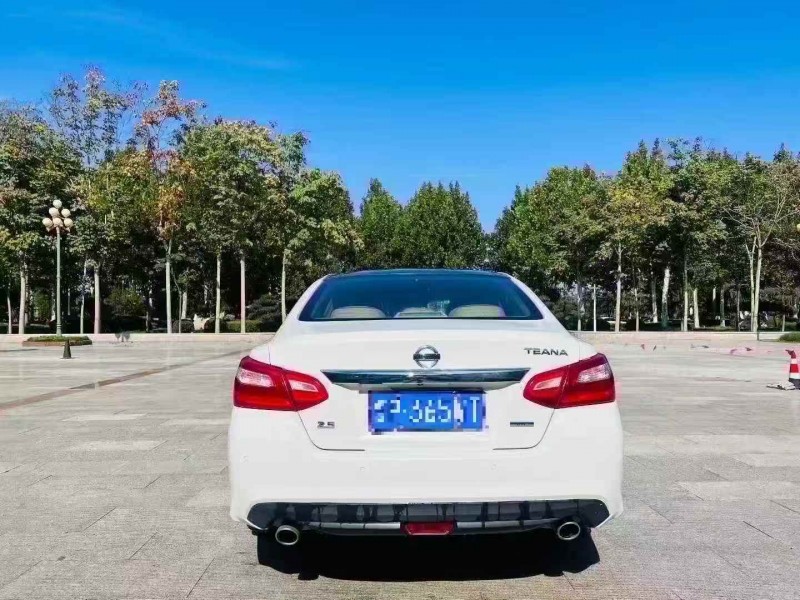 东营17年日产天籁9