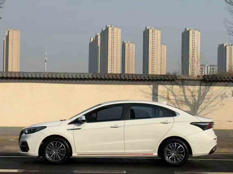 郑州22年奇瑞艾瑞泽7