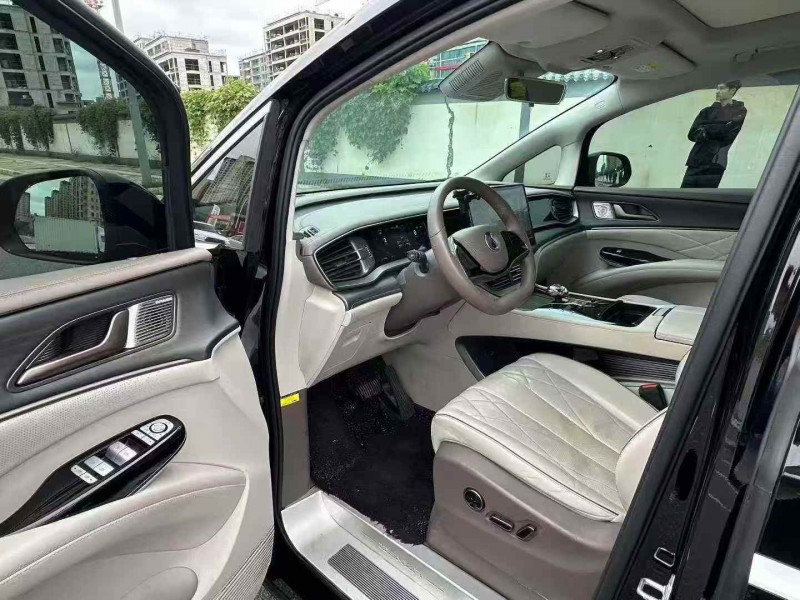 郑州23年腾势D94