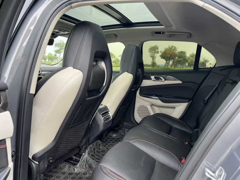 盐城19年领克025