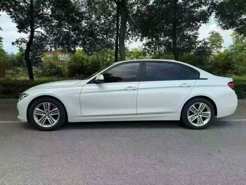 娄底16年宝马3系7