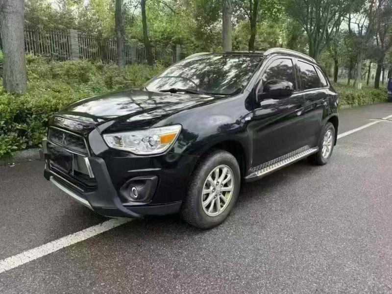 娄底15年三菱劲炫3