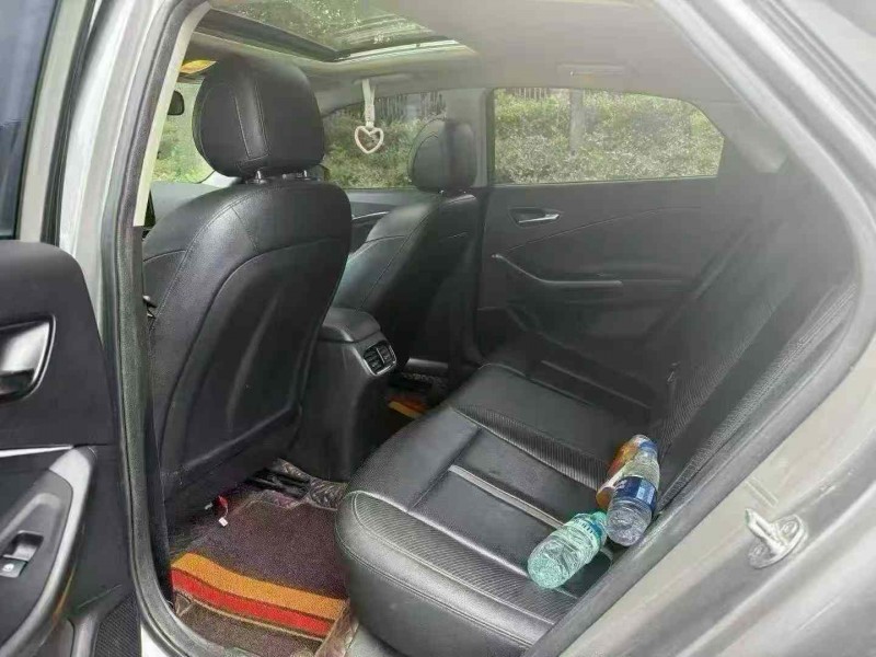 娄底20年现代菲斯塔6