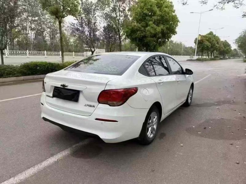 娄底18年雪佛兰科沃兹8