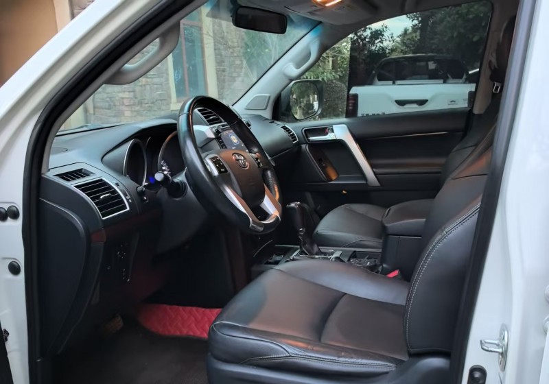 吉安17年丰田普拉多3