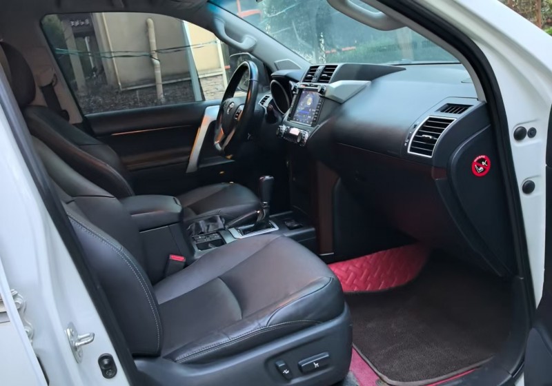 吉安17年丰田普拉多5