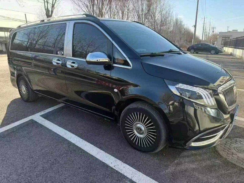 保定18年奔驰威霆3