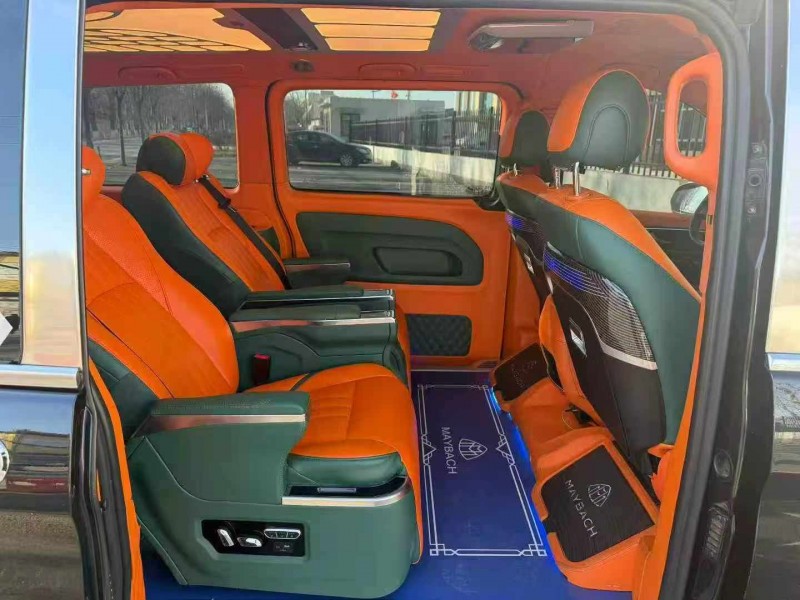 保定18年奔驰威霆7