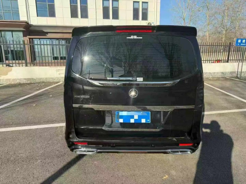 保定18年奔驰威霆9