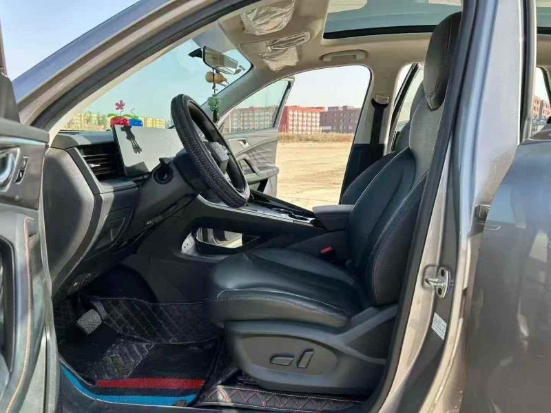 邯郸25年荣威RX55