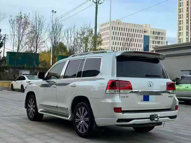 秦皇岛18年丰田兰德酷路泽7