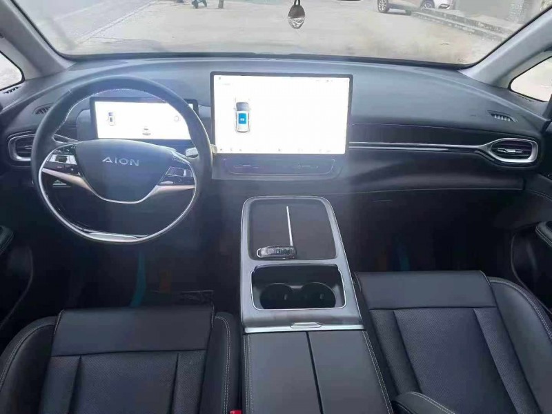 保定24年传祺埃安V5