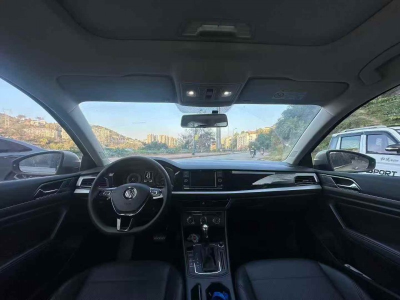 漳州19年大众朗逸5