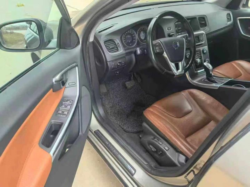 保定13年沃尔沃S60L6