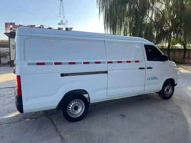 保定24年奇瑞江豚8