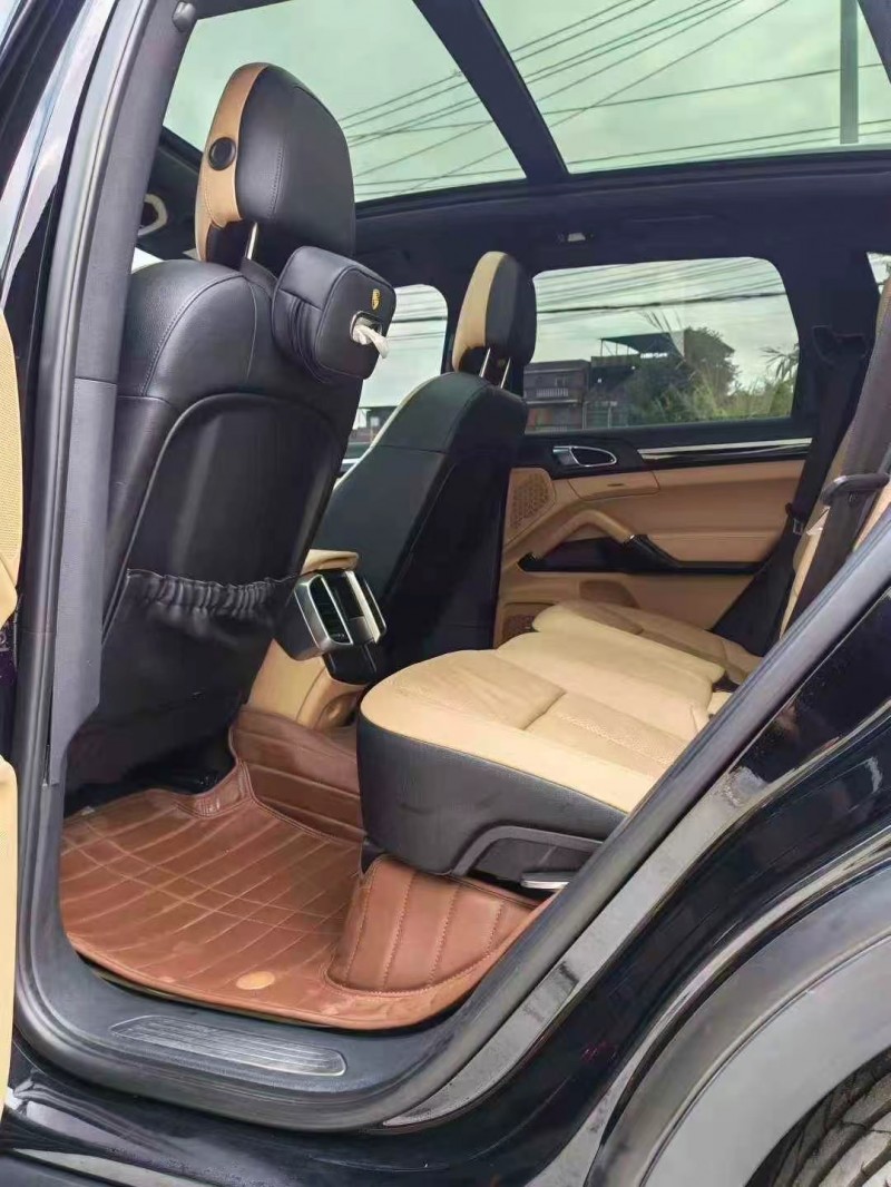 东莞15年保时捷卡宴5