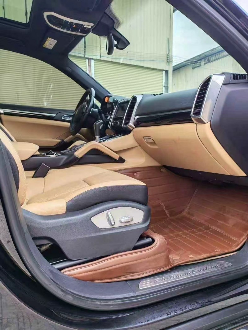 东莞15年保时捷卡宴8