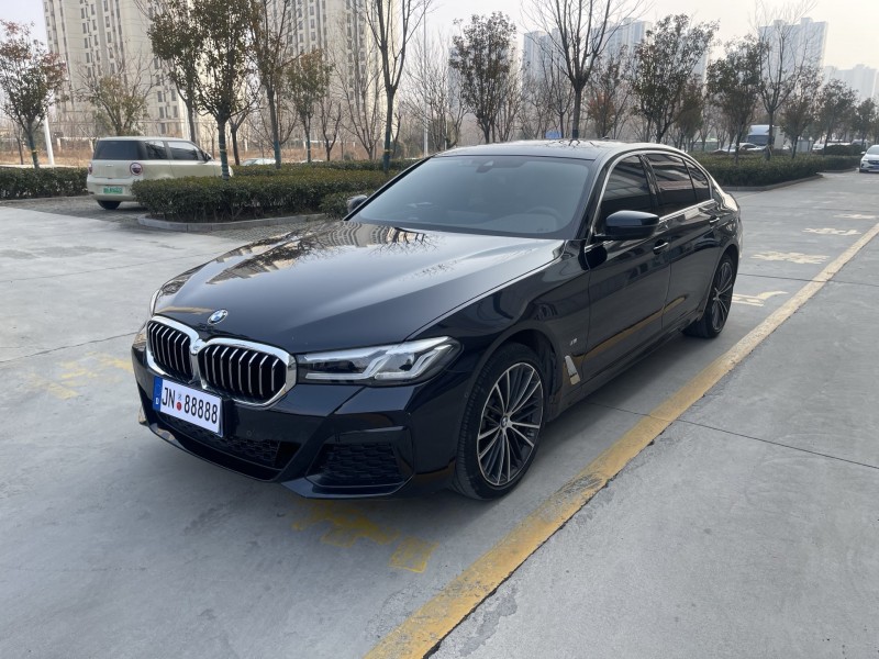 济宁23年宝马5系3