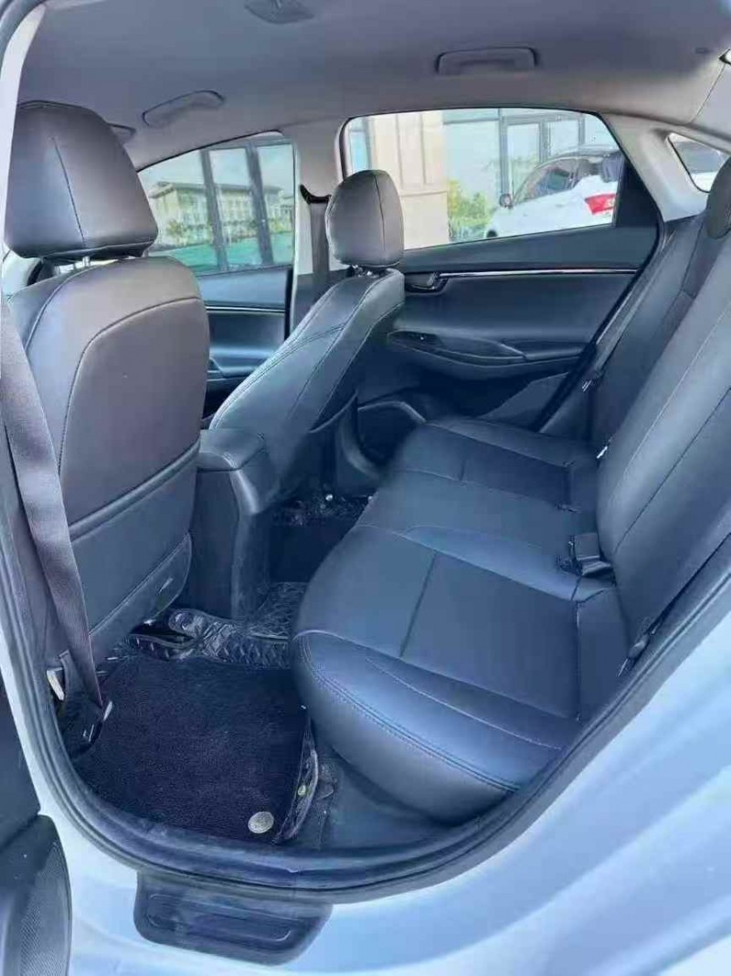 保定21年现代悦动5