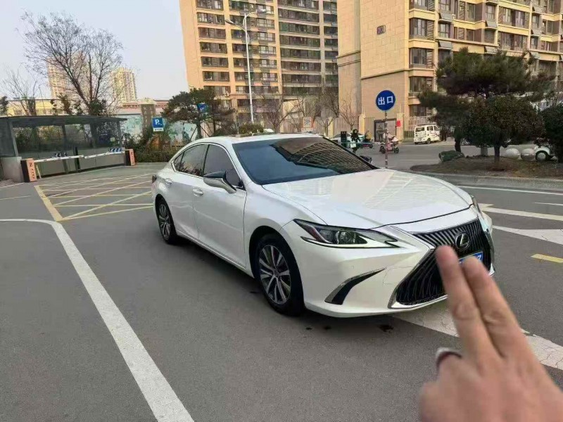 枣庄19年雷克萨斯ES3