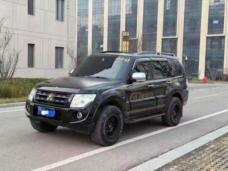 淄博13年三菱帕杰罗2