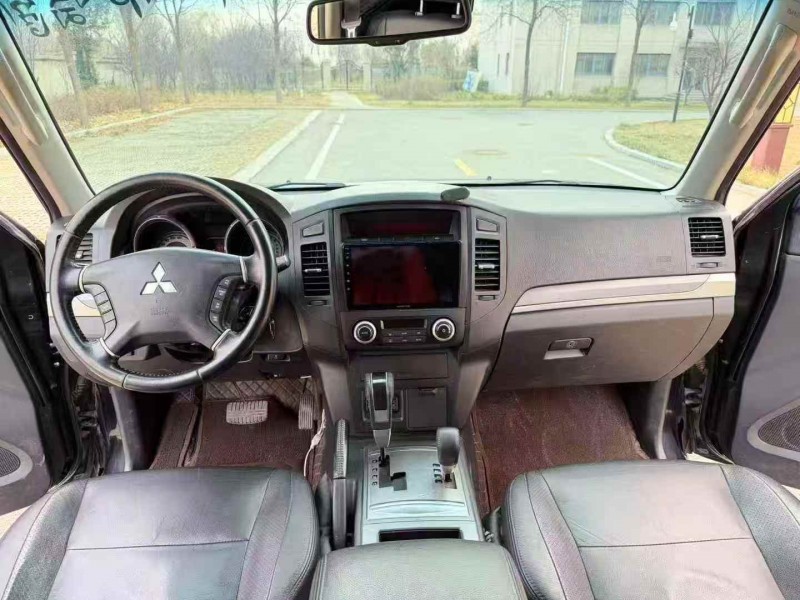 淄博13年三菱帕杰罗6