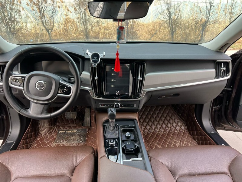 徐州19年沃尔沃S907