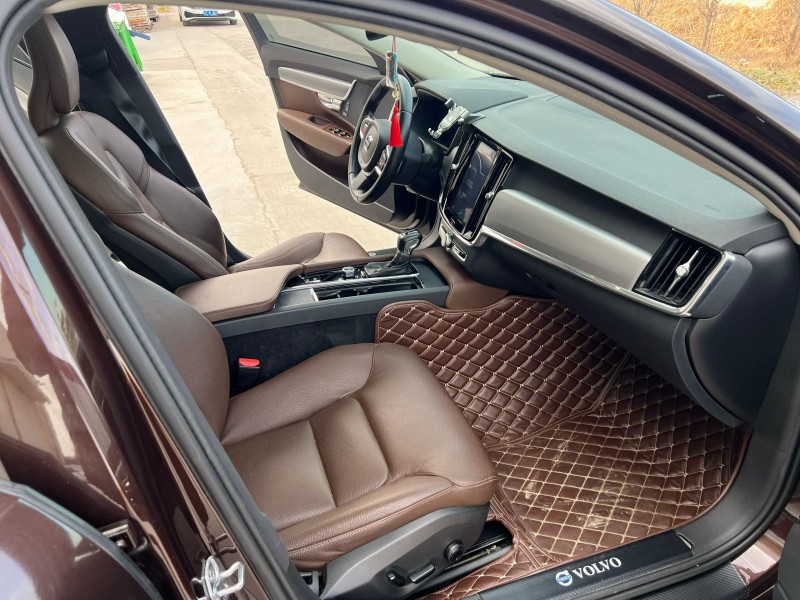 徐州19年沃尔沃S908